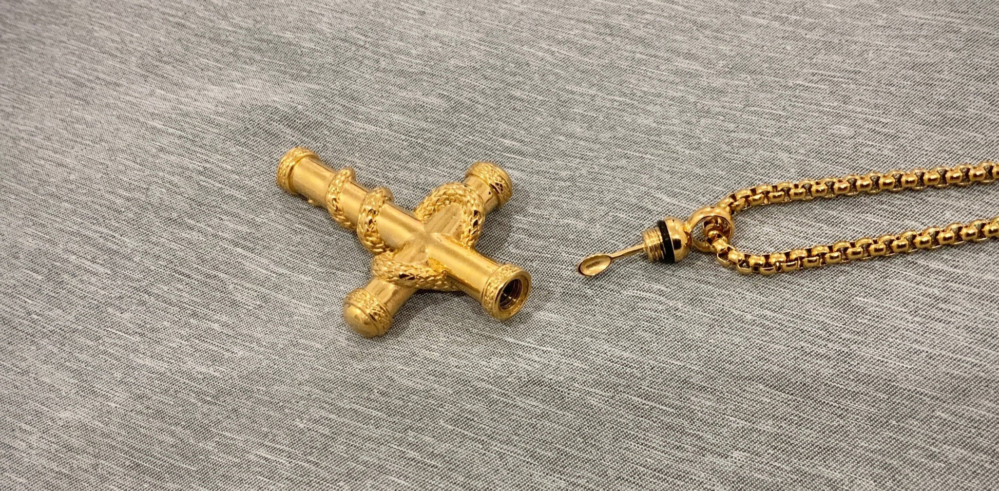 cross jesus bible religious religion sacred holy catholic christian spoon gold metal intricate carved hollow snuff Pendant Bottle Container Necklace Mini Metal scoop powder cruel intentions movie Festivals Concerts Raves Love Peace Tranquility Fire