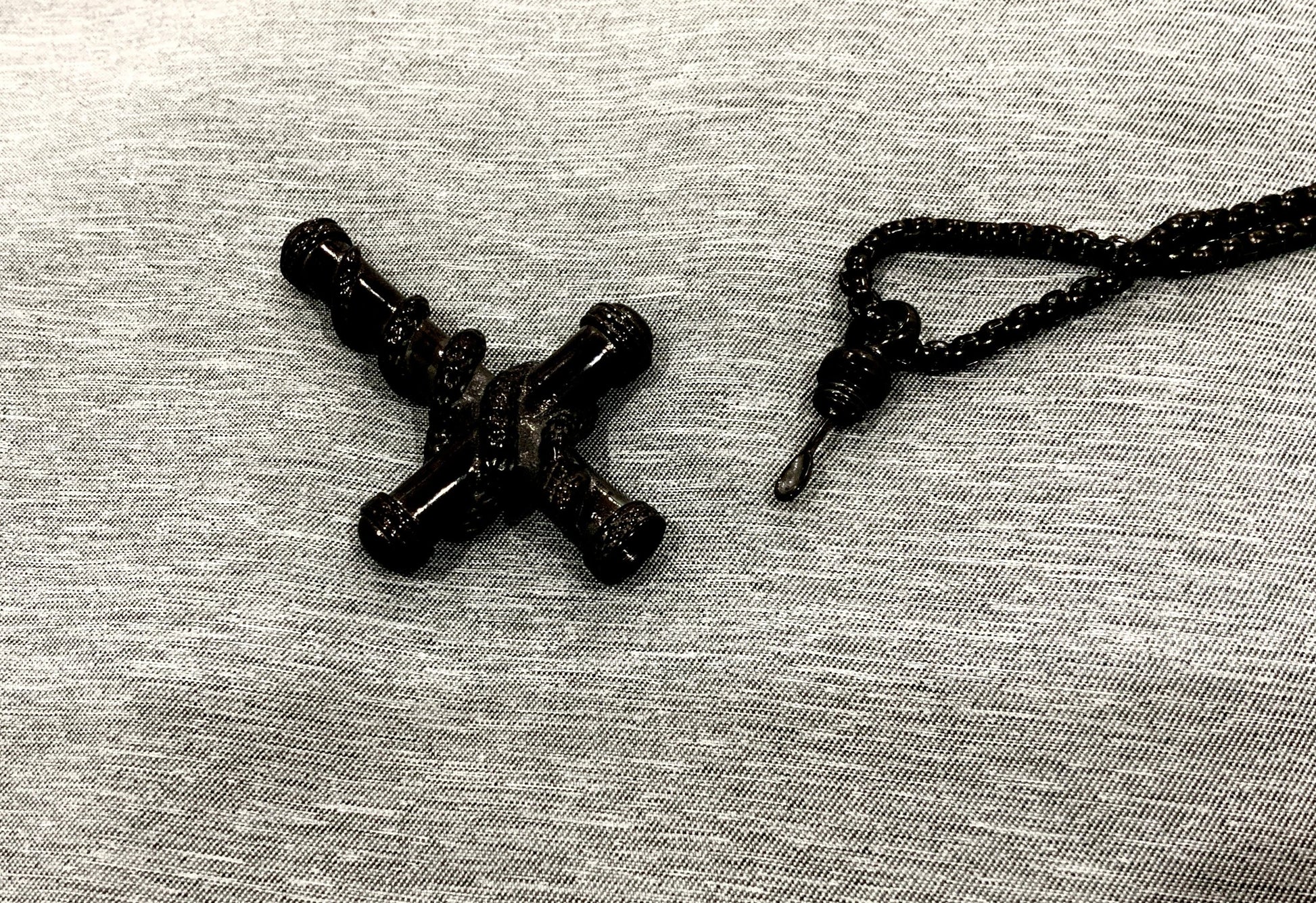 cross jesus bible biblical religious religion sacred holy catholic christian spoon black metal intricate carved hollow snuff Pendant Bottle Container Necklace Mini Metal scoop powder cruel intentions movie Festivals Concerts Raves Love Peace Tranquility Fire