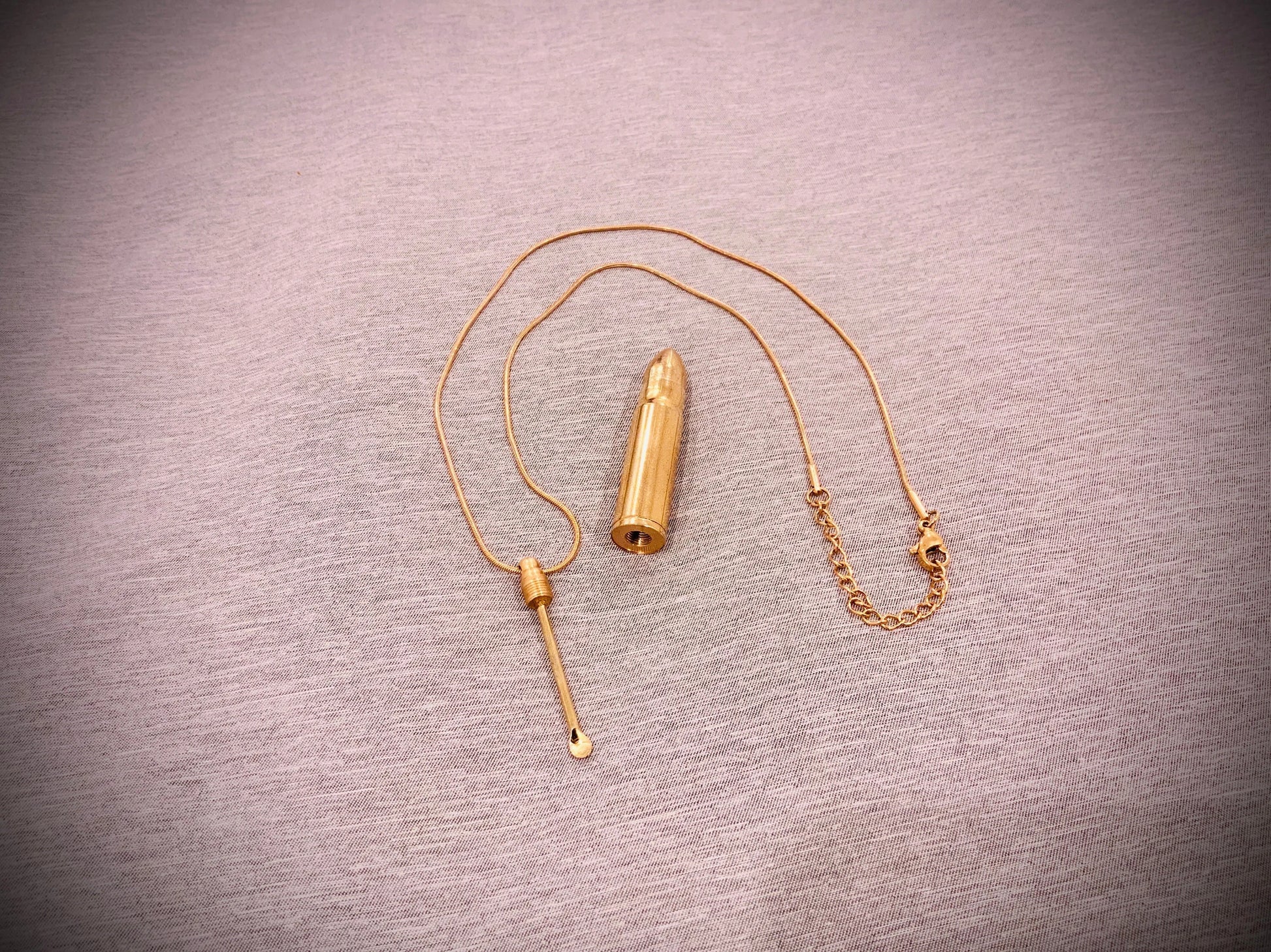 Stunning Gorgeous Golden Metal Glossy Finish Intricate Hollow Snuff Pendant Bottle Container Necklace with Mini Metal Spoon Applicator and Large Capacity for Powder/Ash/Herbs/Oil/Sand/Stones use at Festivals Concerts Raves Love Peace Tranquility Fire